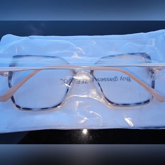 NEW STYLISH LARGE FRAME CLEAR GLASSES - Picture 8 of 10